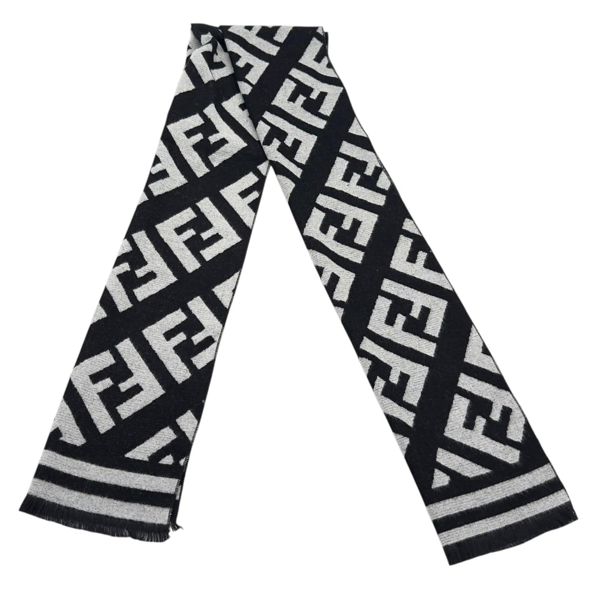 FENDI Unisex Cashmere FF Logo Reversible Scarf - Black & Grey– Wag